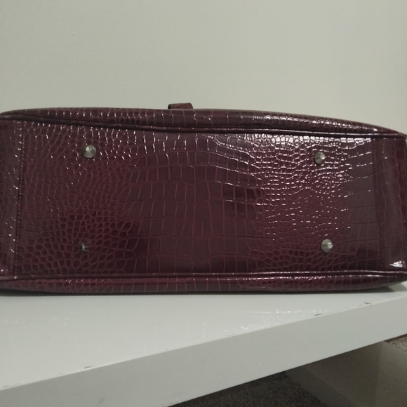 Handbag - Picture 7 of 8